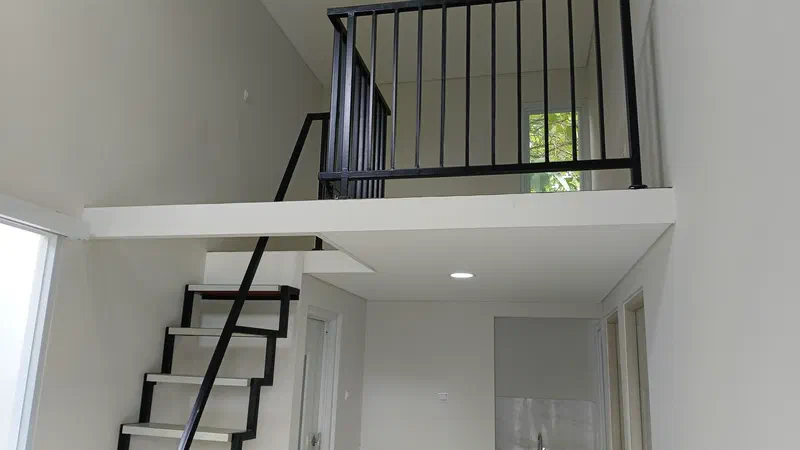 Lantai mezanin Teraside Residence