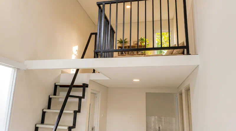 Lantai mezanin Teraside Residence